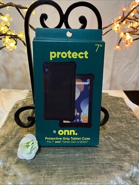 On Running ( onn) Protective Grip Tablet Case in Black for 7” Tablet